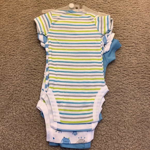 Gerber 4 Pack Short Sleeved Onesie Bodysuits - Picture 8 of 11